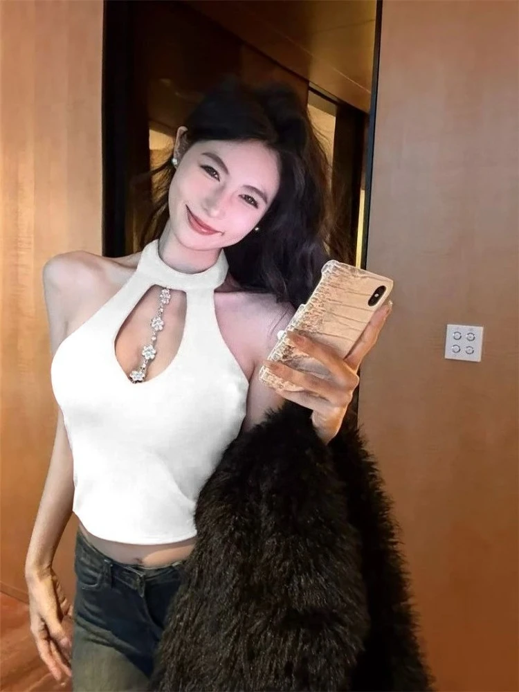2026 Spring Sweet Innocent Halter Neck Top Women Backless Short Cropped Vest Inner Wear Sexy Camisole