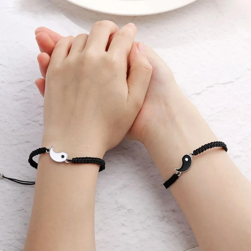 1Set of 2 Simple Tai Chi Bagua Black and White Yin and Yang Rope Braided Telescopic Adjustment Bracelet for Men and Women Couple