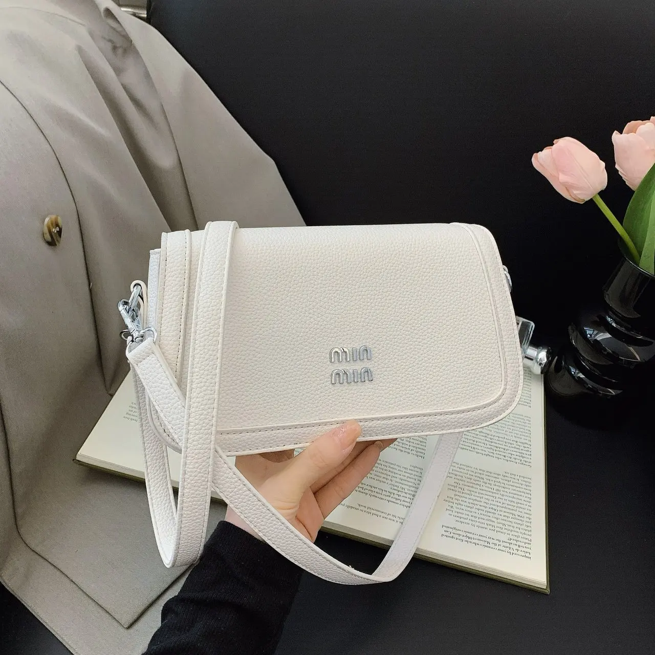 

2025 Chic Tote Bag, Multi-Way Convertible Top Handle & Crossbody Purse for Women, Versatile Day To Night Carryall Handbag