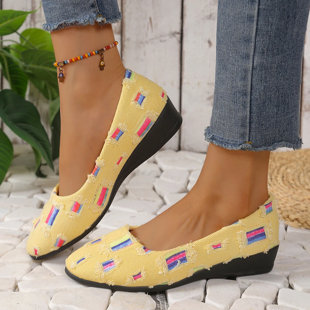 Women Flats Shoes 2024 New Fashion Mixed Colors Patchwork Denim Shallow Loafers Pointed Toe Slip on Breathable Sneakers Women