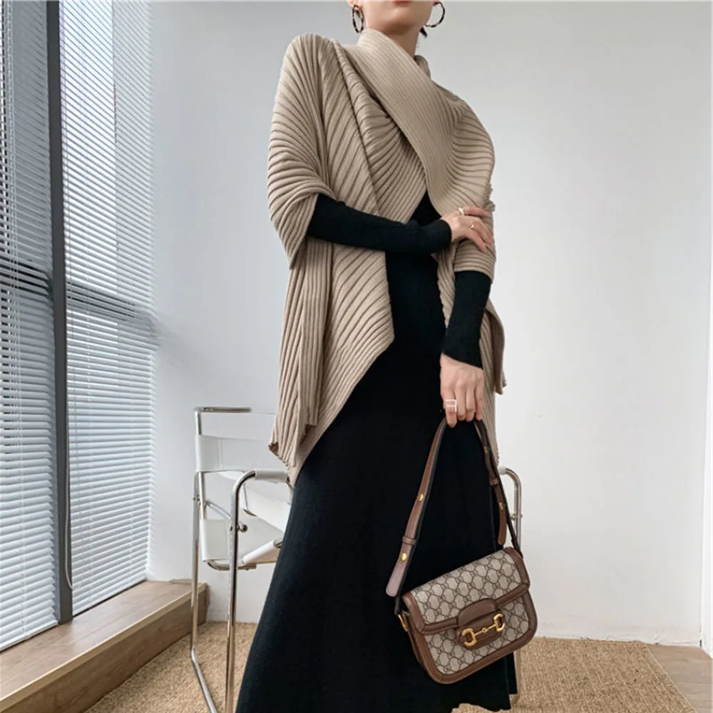 2023 New Sweater Poncho Vest Fashion Knitted Wrap Coat Shawl Ladies Scarf Knit Solid Color Elegant Wedding Party Wholesale Capes