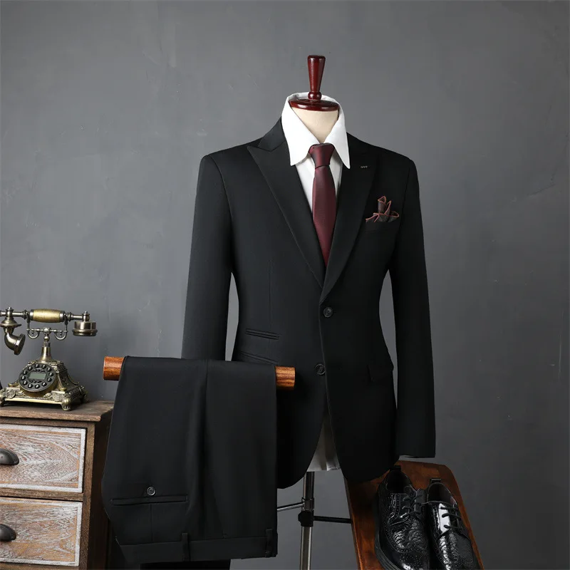 (26) Customized 2024 Suit Men's Formal Fit Two-button Three-piece Groom's Wedding Dress