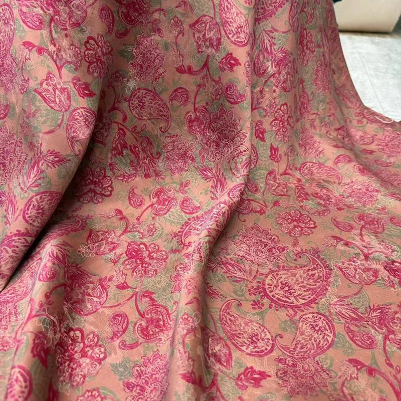 114CM Wide 25MM Soft Comfortable Silk Fabric for DIY and Sewing Dress Pants Pajamas Pink Printed Hualuo Silk Fabric R7139