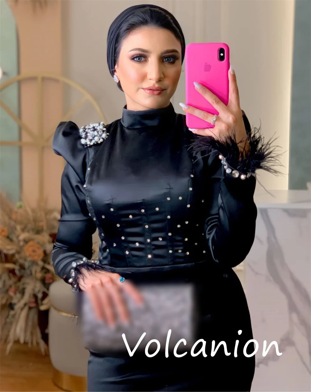 Tamanhos personalizados disponíveis charmeuse lantejoulas plissado a linha gola alta vestidos longos sob medida ocasião retro