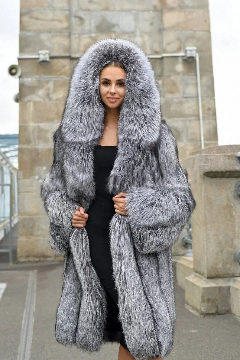 Women\'s Luxury Fox Fur Coat Winter Real Silver Fox Fur Parkas New Cashmere Outerwear High Quality Natural Raccoon Leather Jacket