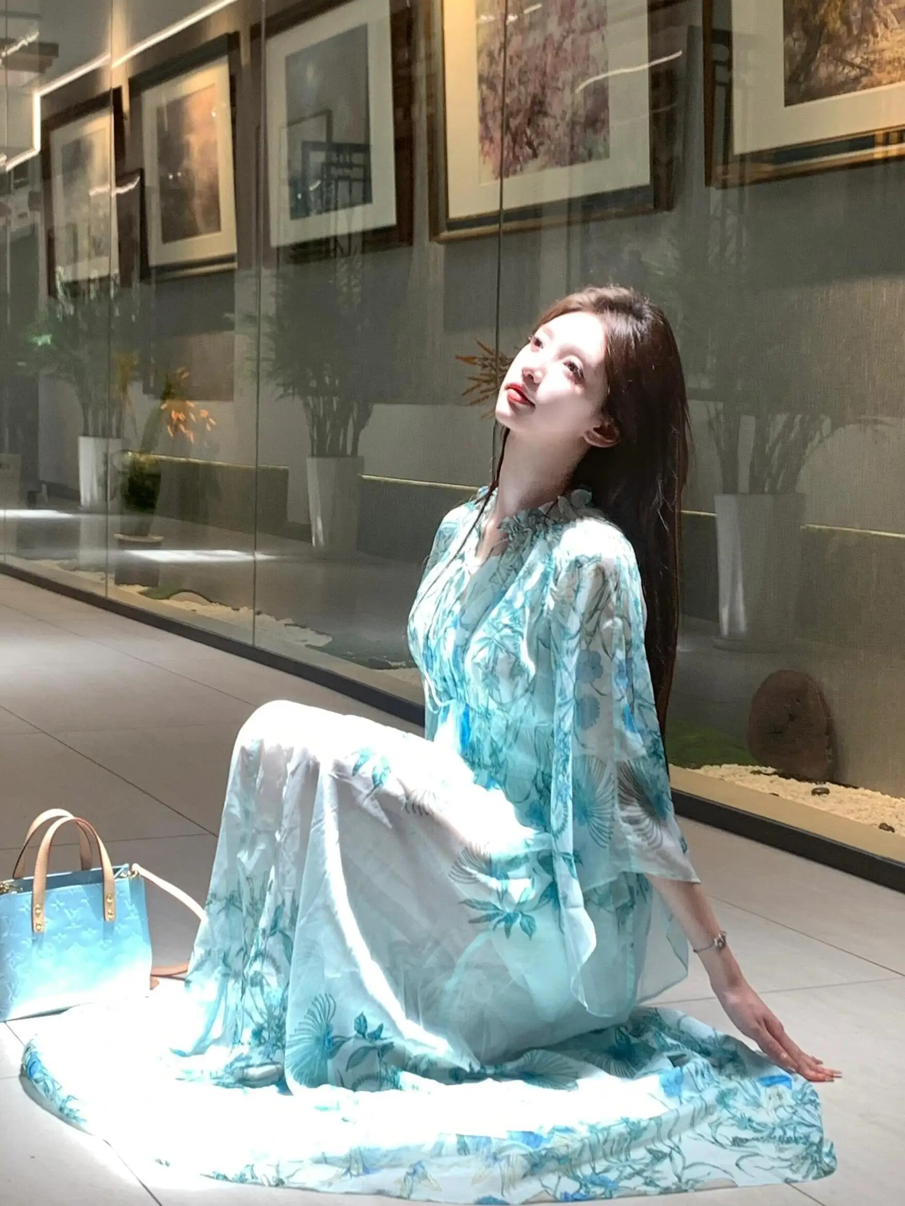 

Blue Floral Chiffon Dress Women's Summer Beautiful Waist-Cinching Holiday Long Skirt Korean Style A-Line Dress V-Neck Sleeveless