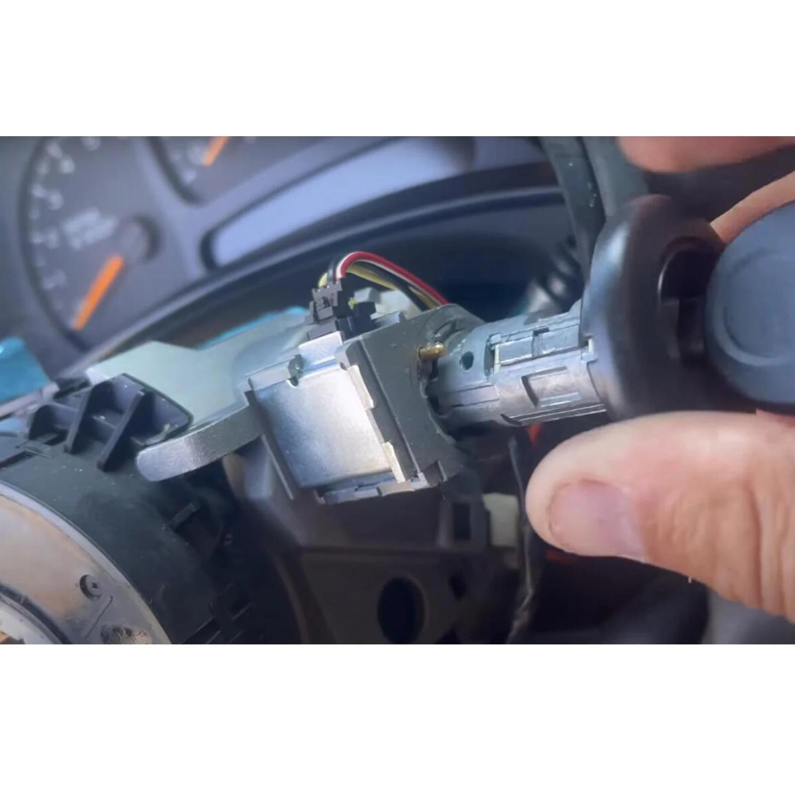 OE#707835 Ignition Switch Lock Cylinder For Chevrolet Avalanche Silverado Blazer S10 Suburban GMC Jimmy Sierra 01-07 Buick Tahoe