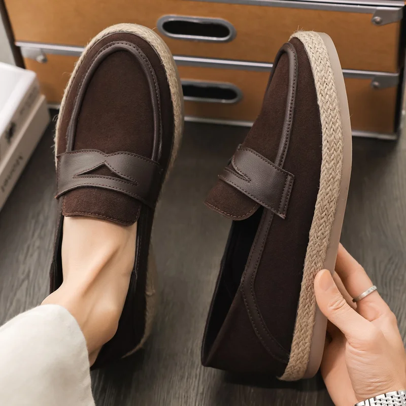 2026 New Trend Casual Low Top Lightweight Niche One Foot Kick Doudou Outer Wear Fashionable Men's Shoes Trend