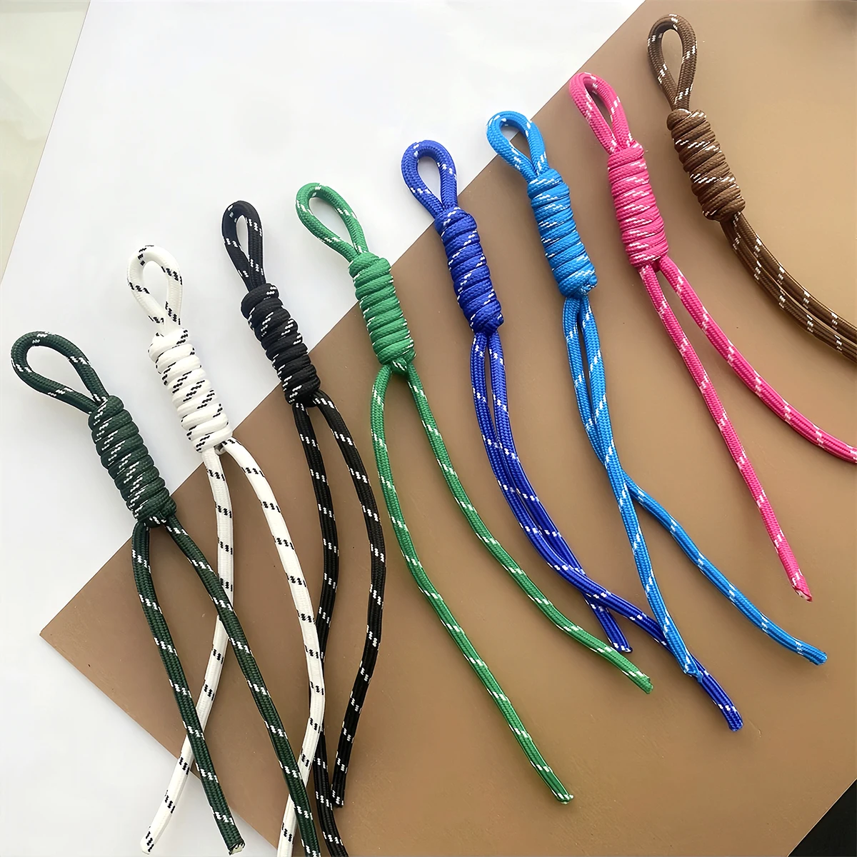3-5 Stück Kreatives Geflochtenes Schlüsselband, Handgemachtes Knoten-Nylonseil für DIY-Schlüsselanhänger, Taschen-Accessoires – Detail 2