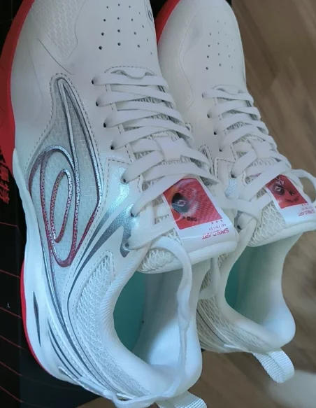 Brand Sports Shoes Durable Breathable Entry Level Badminton Shoes Men's Women's Table Tennis Shoes