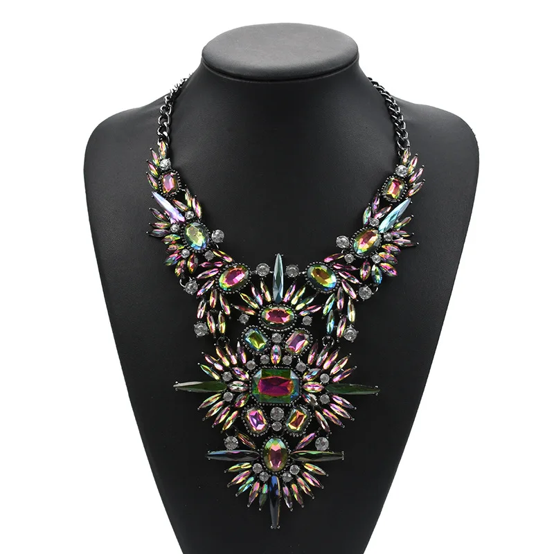 Luxury Jewellery Wholesale Bohemian Vintage Sexy Rainbow Colorful Crystal Rhinestone Chunky Bib Big Statement Necklace for Women