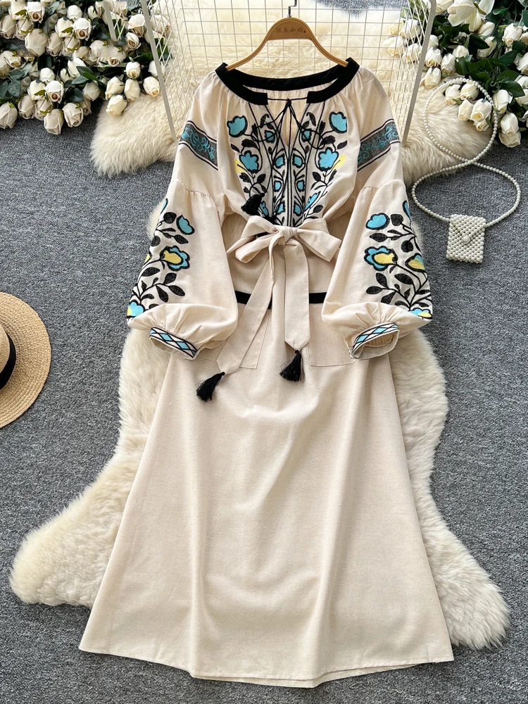 

Винтажное платье с тяжелой вышивкой во французском стиле, этническое элегантное платье на шнуровке с тонкой талией, повседневное платье средней длины со вставками