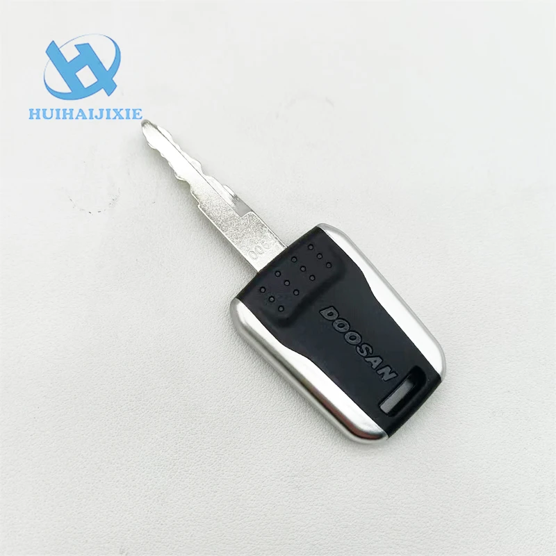 110702-00151 Ignition Switch Key K1009605    F900 For Daewoo Doosan  Excavator Heavy Equipment