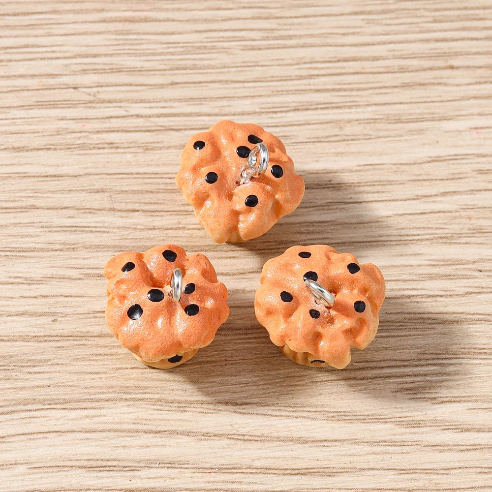 Tusember 10 Stück Niedliche Waffel-Croissant-Anhänger aus Harz, Keks-Anhänger für DIY-Schmuck, Schlüsselanhänger, Armbänder und Bastelzubehör – Detail 6