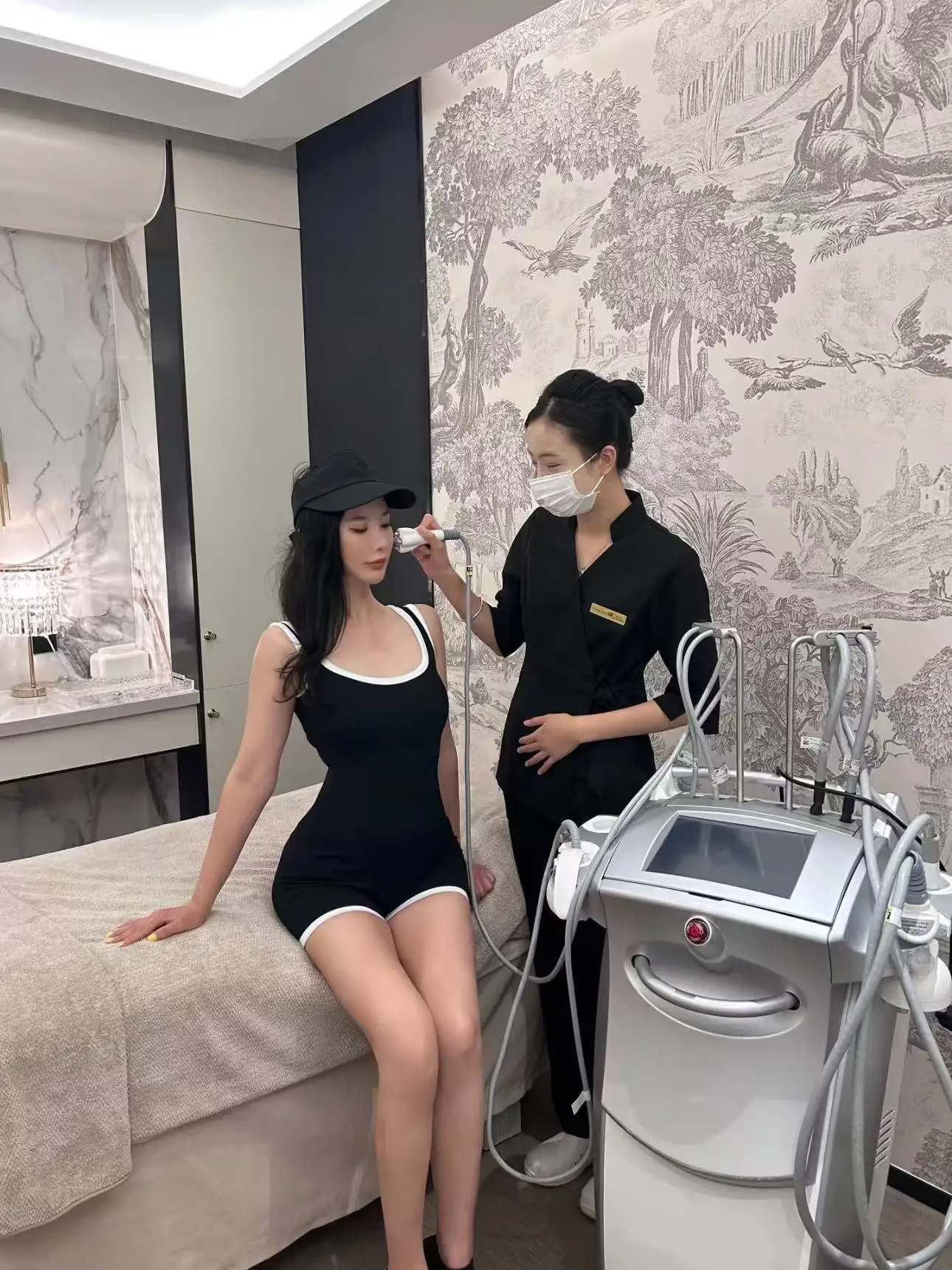 Venus Legacy Body Machine Cellulite Treament Portable Radio Frequency Original Cavitation
