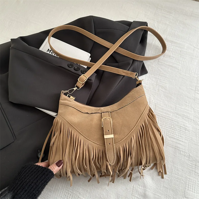

Повседневная сумка на плечо с кисточками в корейском стиле, замшевая сумка из искусственной кожи с пряжкой, однотонная сумка в богемном стиле, сумки для путешествий