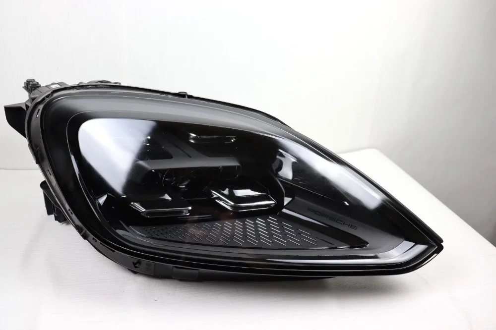 9Y0 2024-2025 LED Front Headlight Assembly DRL Auto Lighting Accessories OEM 9Y0941082M