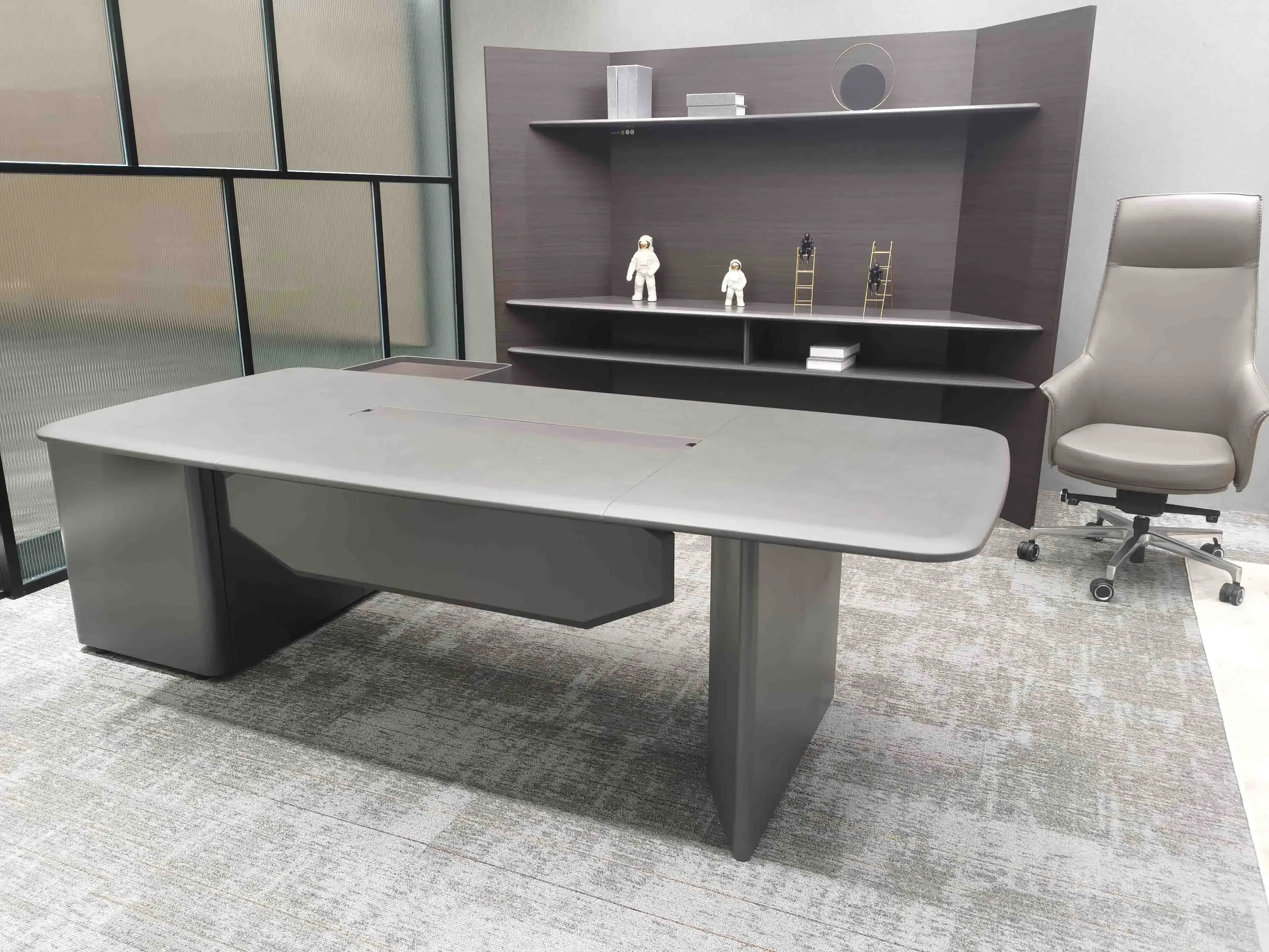 

A A High End Luxury Company Office Furniture CEO Director Table Leather Top Modern Design Executive Manager Desk