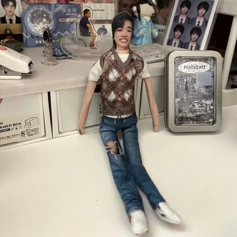 New product: Song Yaxuan Crispy Grandpa Mouse Dry Doll with Clear Iron Wire Skeleton and Limb Separation Abstract Doll view 5