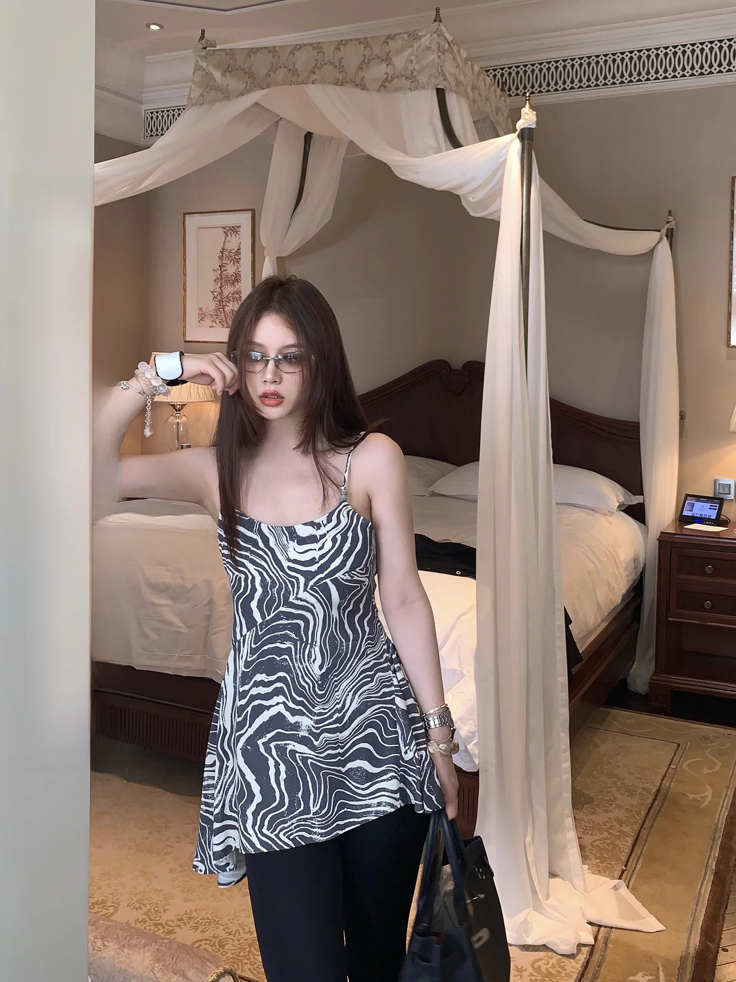 

Vintage Zebra Pattern Fabric Halter Design Color Block Vest Elegant Atmosphere Women's Clothing Outerwear Regular Stripe Pattern