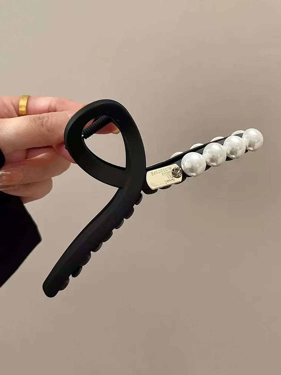 1 Stück Haarspange aus mattem Perlmetall, Premium-Haarspange für den Hinterkopf, große, nahtlose Haarspange im Haifisch-Design, geeignet für den täglichen Gebrauch – Detail 6