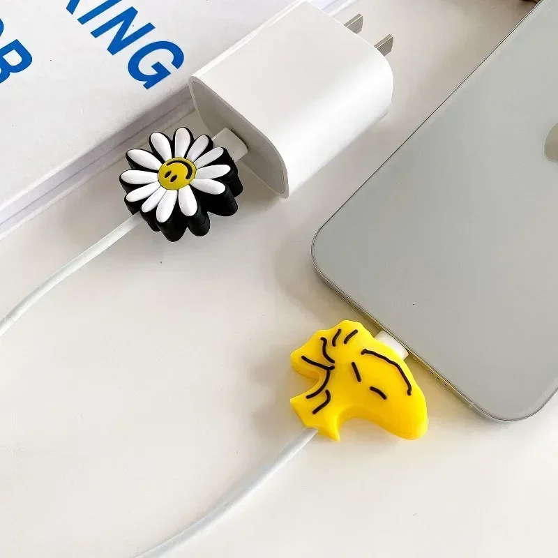 Snoopy Cartoon Charger Cable Cord Protector USB Protective Data Cable Sleeve with Cable Bite Protector Soft for Apple IPhone USB