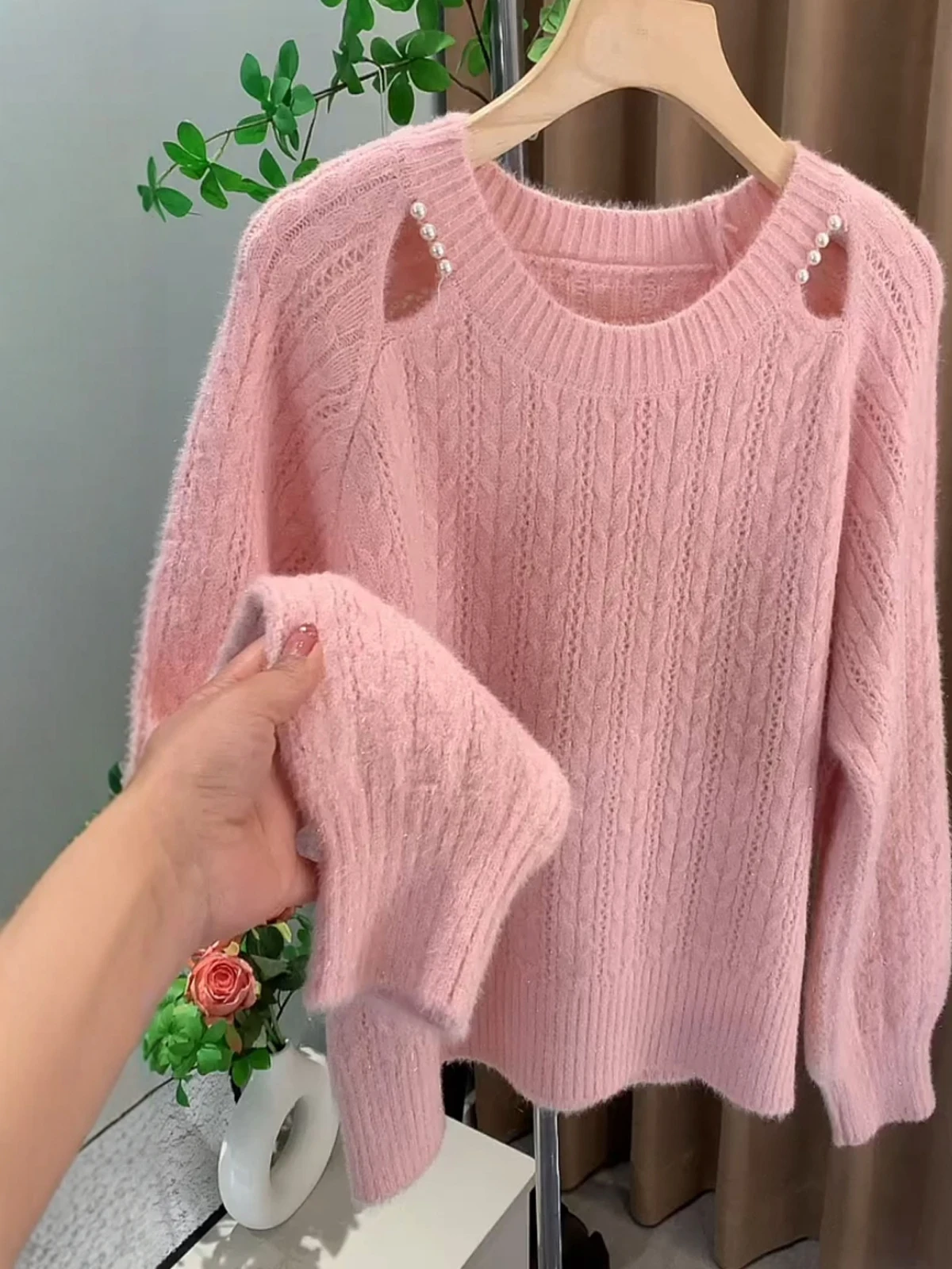 

Розовый сладкий мягкий женский трикотаж с вырезами из бисера, осень-зима, свободный утягивающий свитер Thi Long Sve Crew Ne