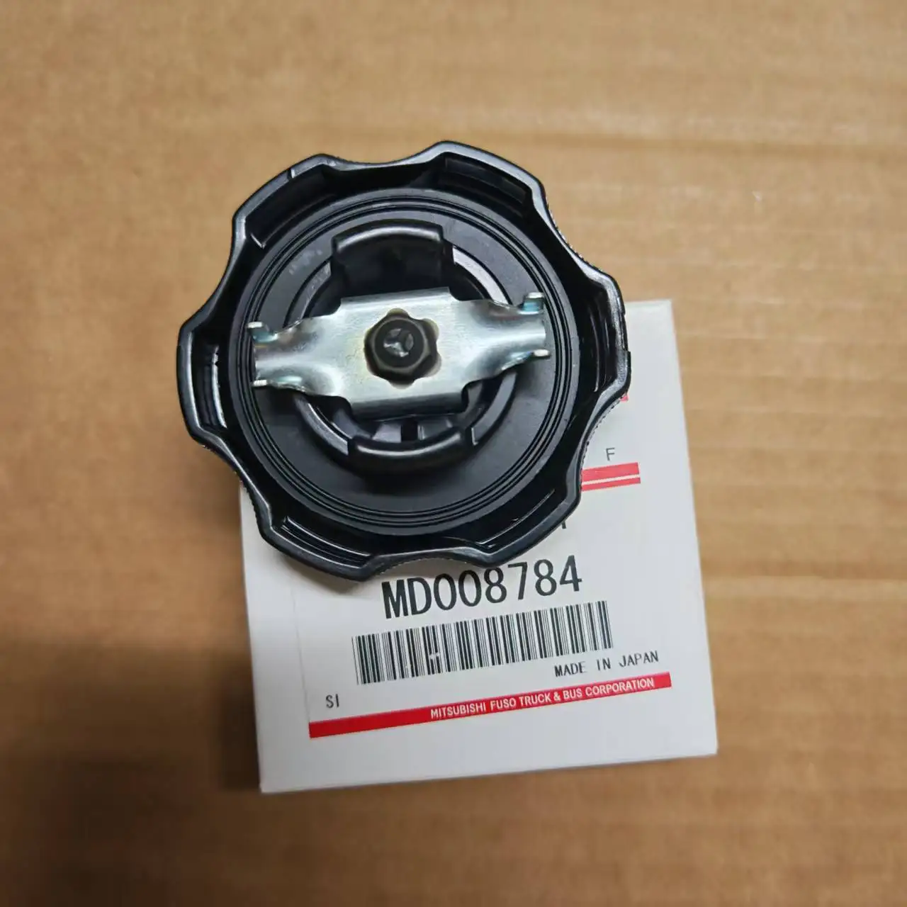 Car Engine Oil Filler Cap For Mitsubishi Montero Paiero Sport Outlander Nativa Lancer Triton Shogun L200 L400 MD132260 1250A015