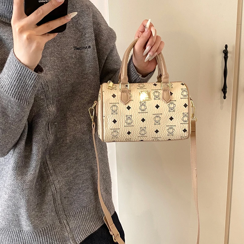 

Stylish Ladies Messenger Bag Leather Crossbody Handbag Shoulder Strap Luxury Brand By Famous Designer Popular