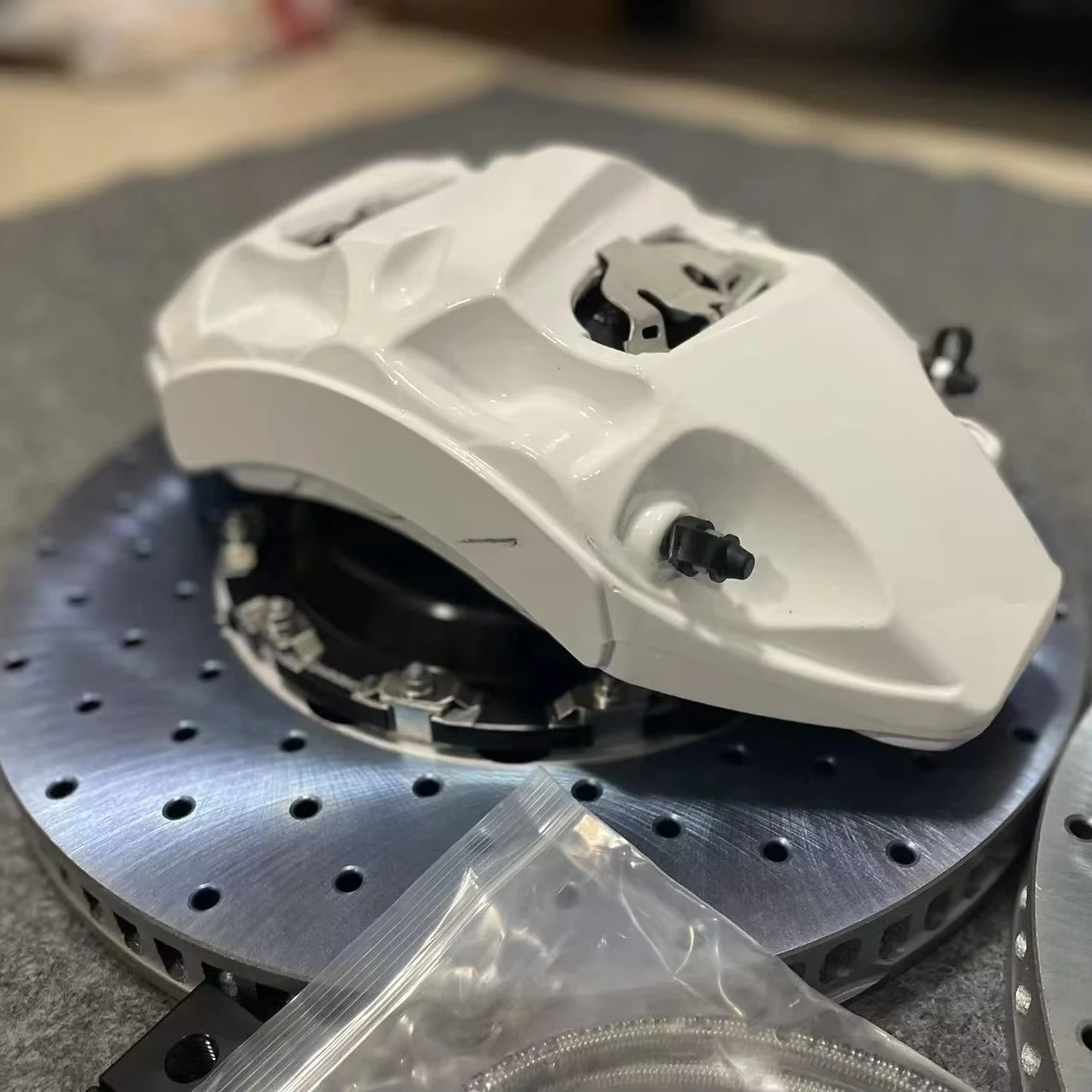 Customised High Performance Front Big Braking Kit 9N 6 Pot Modified Racing Brake Caliper with 380MM 405MM Brake Disc Rotor Kit