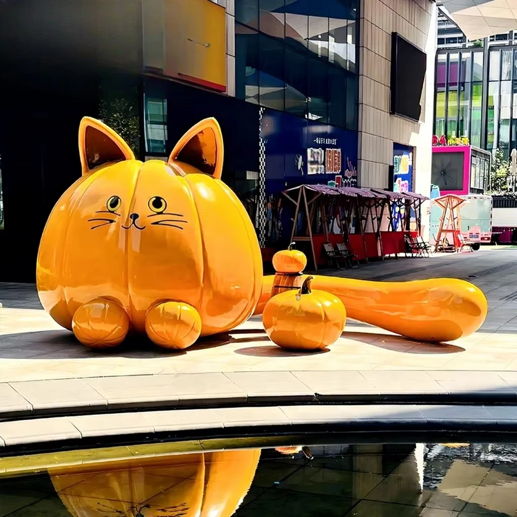 Custom Large Pumpkin Sculpture For Hotels Convenience Stores Coffee Shops Halloween & Christmas Themes Resin Crafts