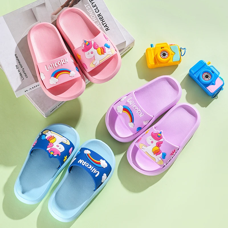 

Домашние тапочки с единорогом для девочек, розовые, синие летние домашние тапочки для детской обуви, непромокаемые детские тапочки на мягкой подошве для детей от 2 до 8 лет