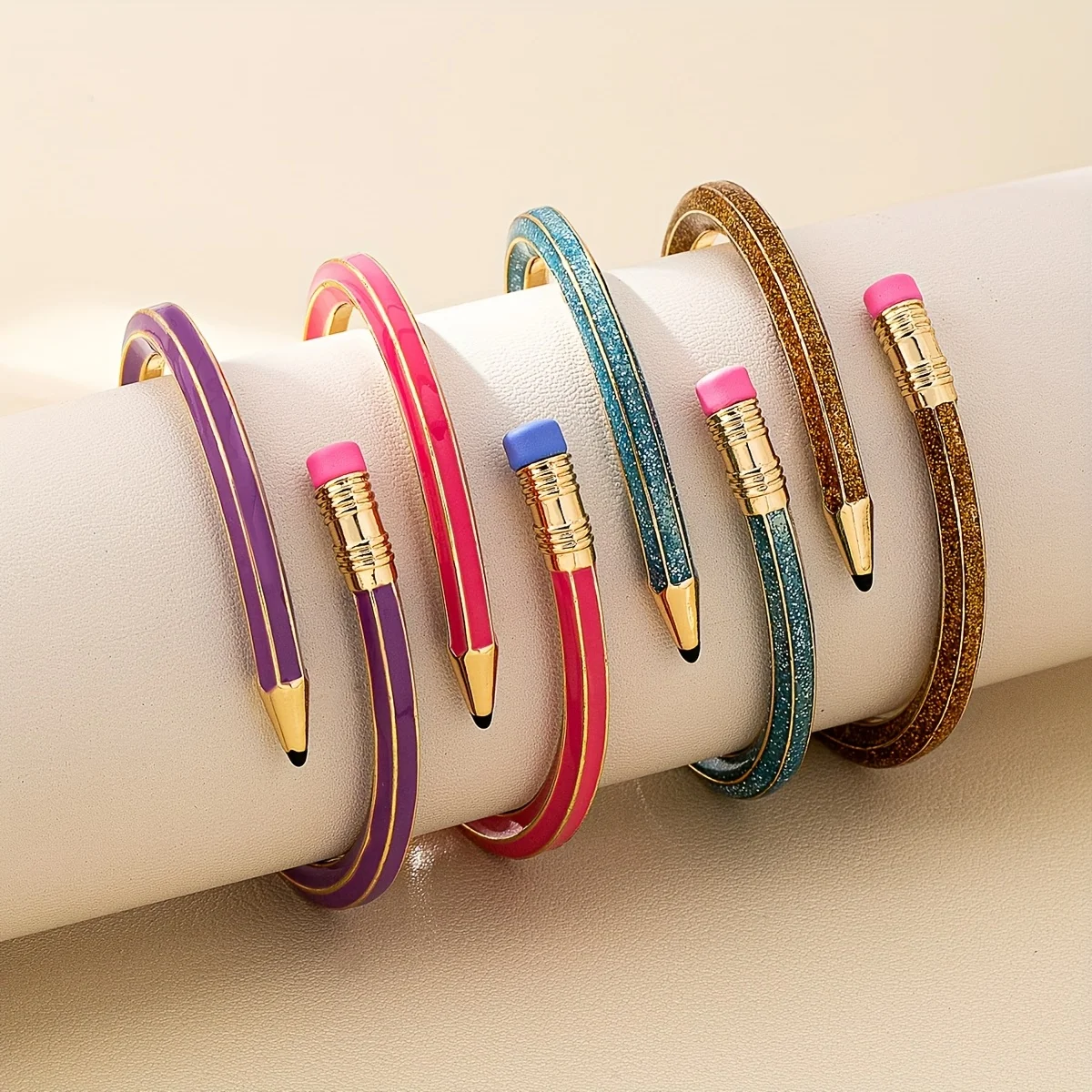 3D Fashionable Zinc Alloy Jewelry Pendant, 2.36inches Pencil-shaped Spring Clasp Bangle Bracelet for Women, Gift for Couple.