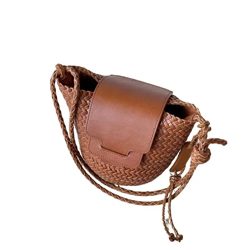 Single Shoulder Pack Niche Underarm Rattan Bucket Bag Women 2026 New Package Design Niche High Value Messenger Bags Summer