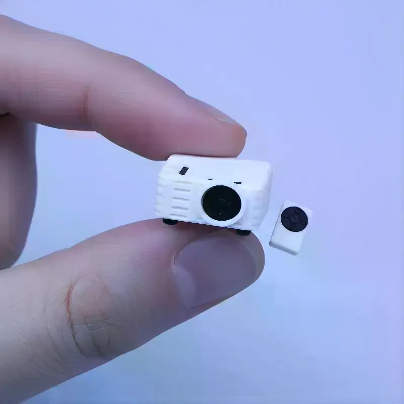 Miniature Simulation Projector Ornaments With Remote Controller 1/12 Dollhouse Mini Projector Model Micro Scene Decoration Toys