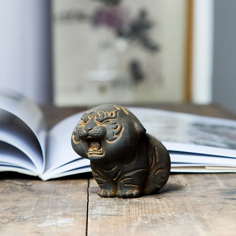 Creative Imitation Cast Iron Mini Tiger Ornaments Handmade Sculpture