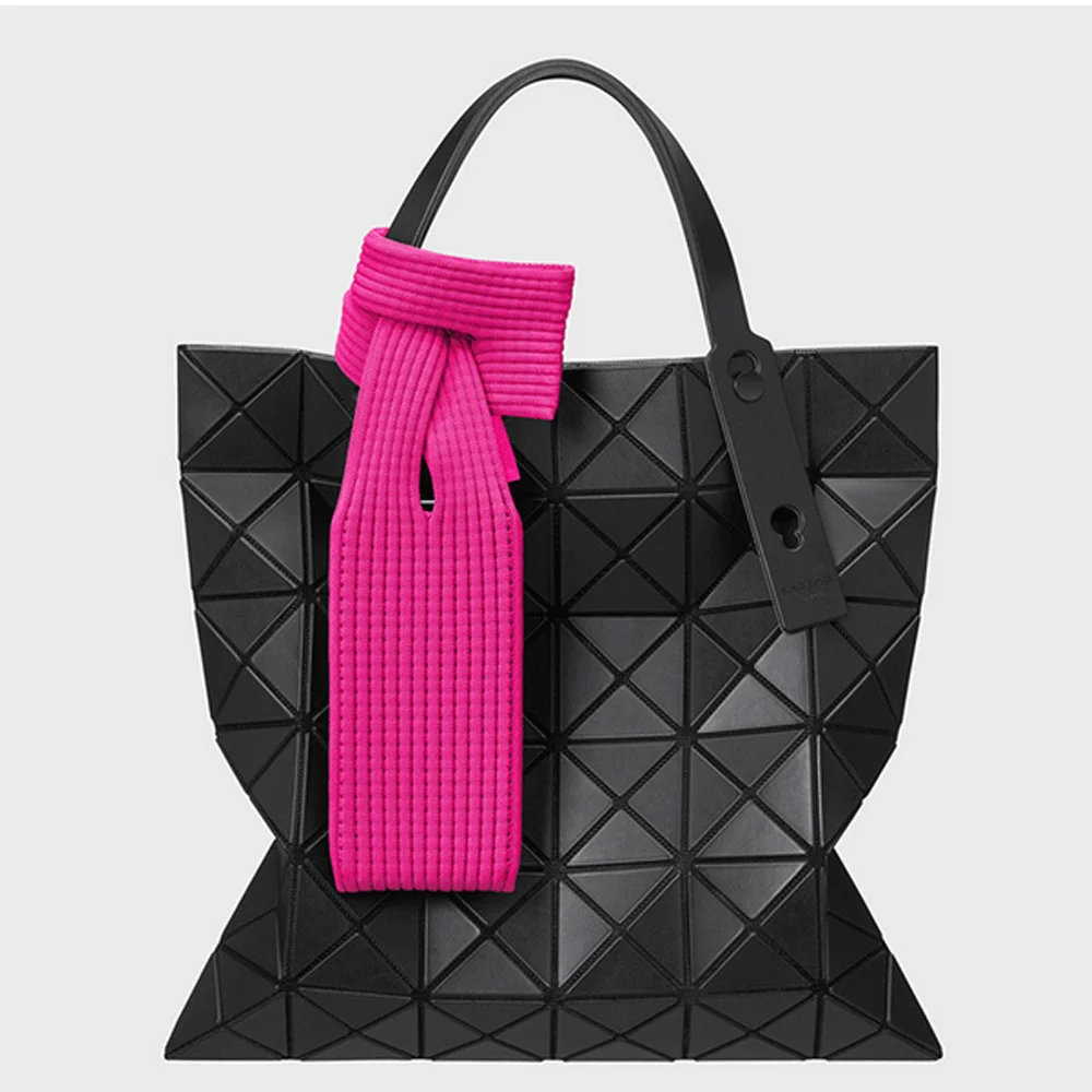 2025년 신제품 애플 이세이 미야케 아이폰 포켓 숏 스트랩 - 모든 아이폰용 3D 니트 손목 가방 패션 숄더백