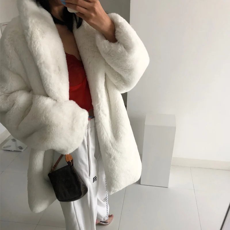 Wit Bont Jas Winter Oversized Dikke Warme Witte Pluizige Faux Fur Jas Vrouwen Losse Casual Stijlvolle Koreaanse Fashion Streetwear