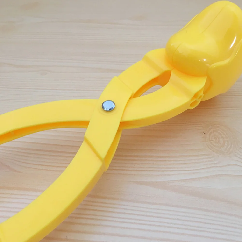 2Pcs Star Shape Clips Creative Winter Makers Making Tool Outdoor Kids Clamp Clips Star