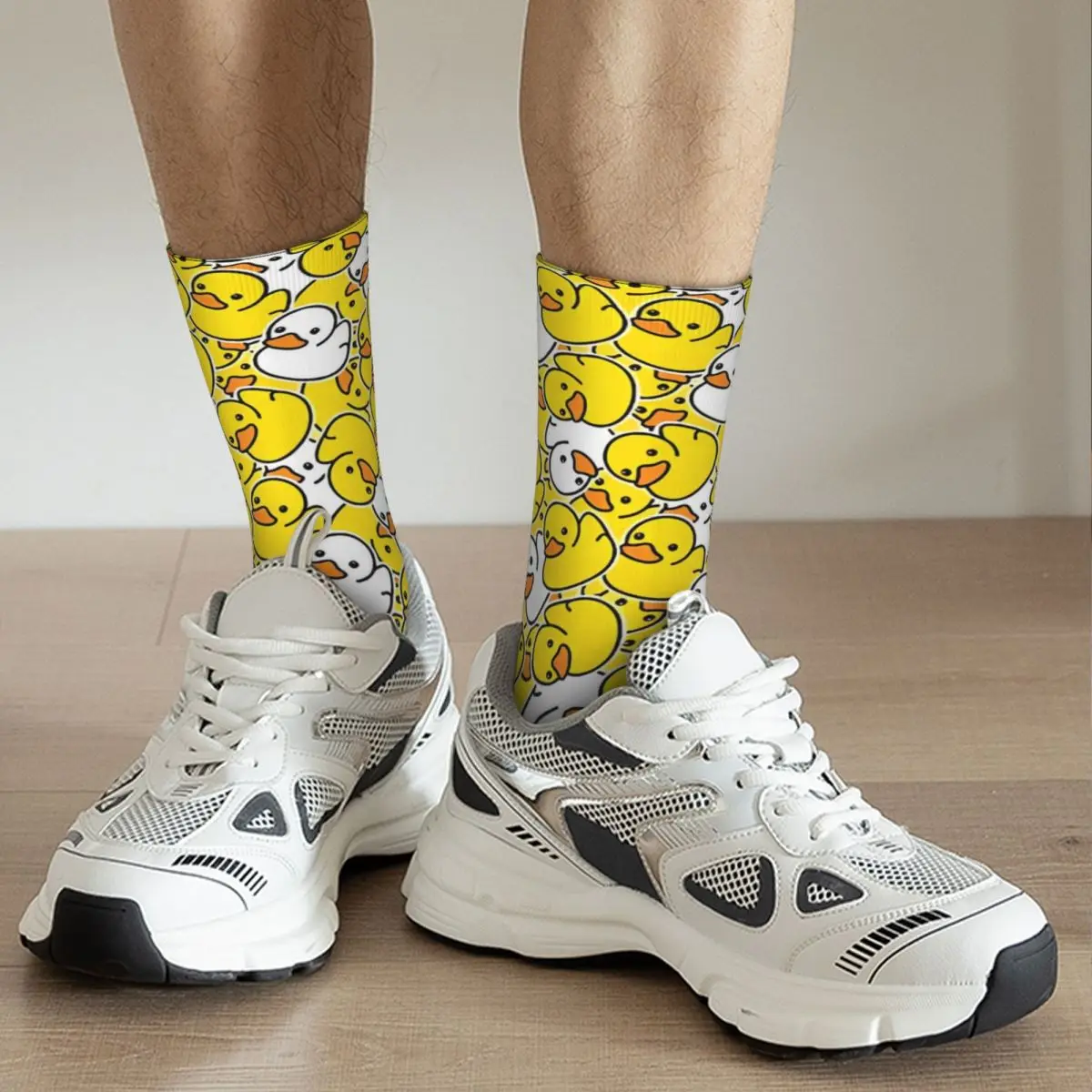 Chaussettes de basket-ball en polyester absorbant la transpiration pour hommes et femmes, chaussettes à tube moyen, motif de canard en caoutchouc drôle, conception mignonne