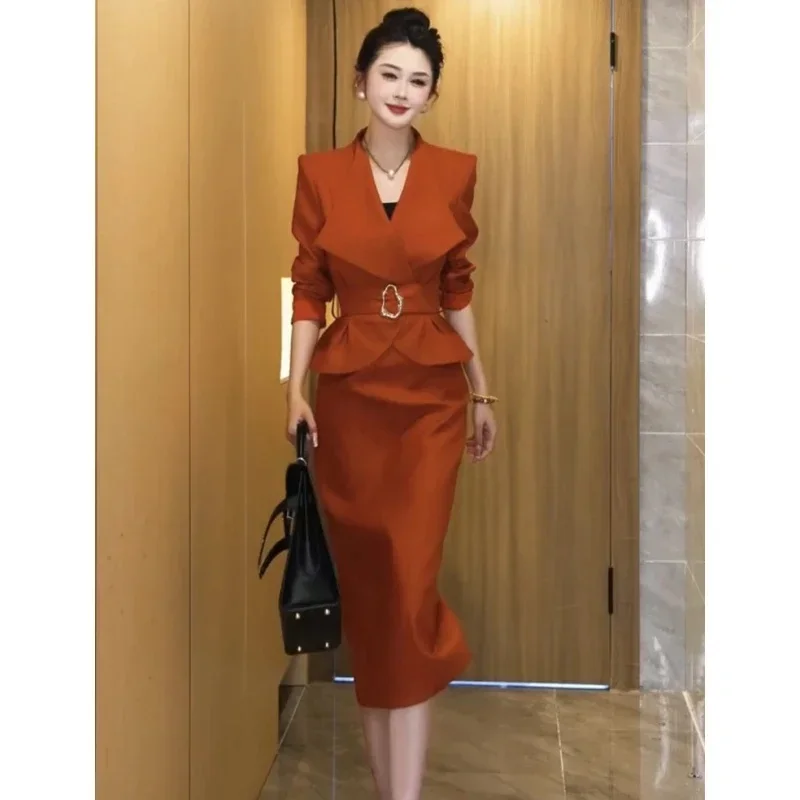 

Новый модный оранжевый женский костюм высокого класса, осенний элегантный короткий пиджак с лацканами и поясом + юбка-миди, офисный женский комплект из двух предметов