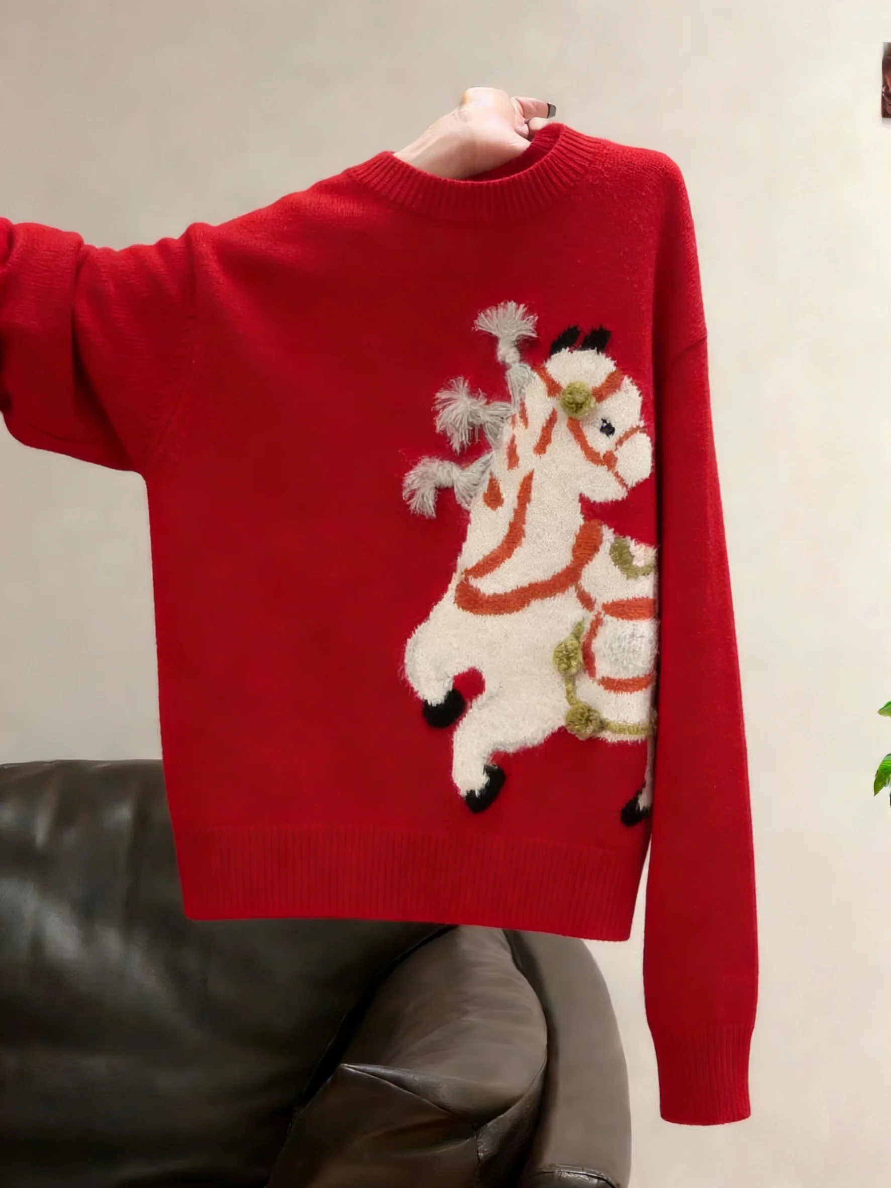 

Красный вязаный свитер с вышивкой и длинными рукавами, круглым вырезом, для мужчин и женщин, весна-осень, универсальный, на все времена года