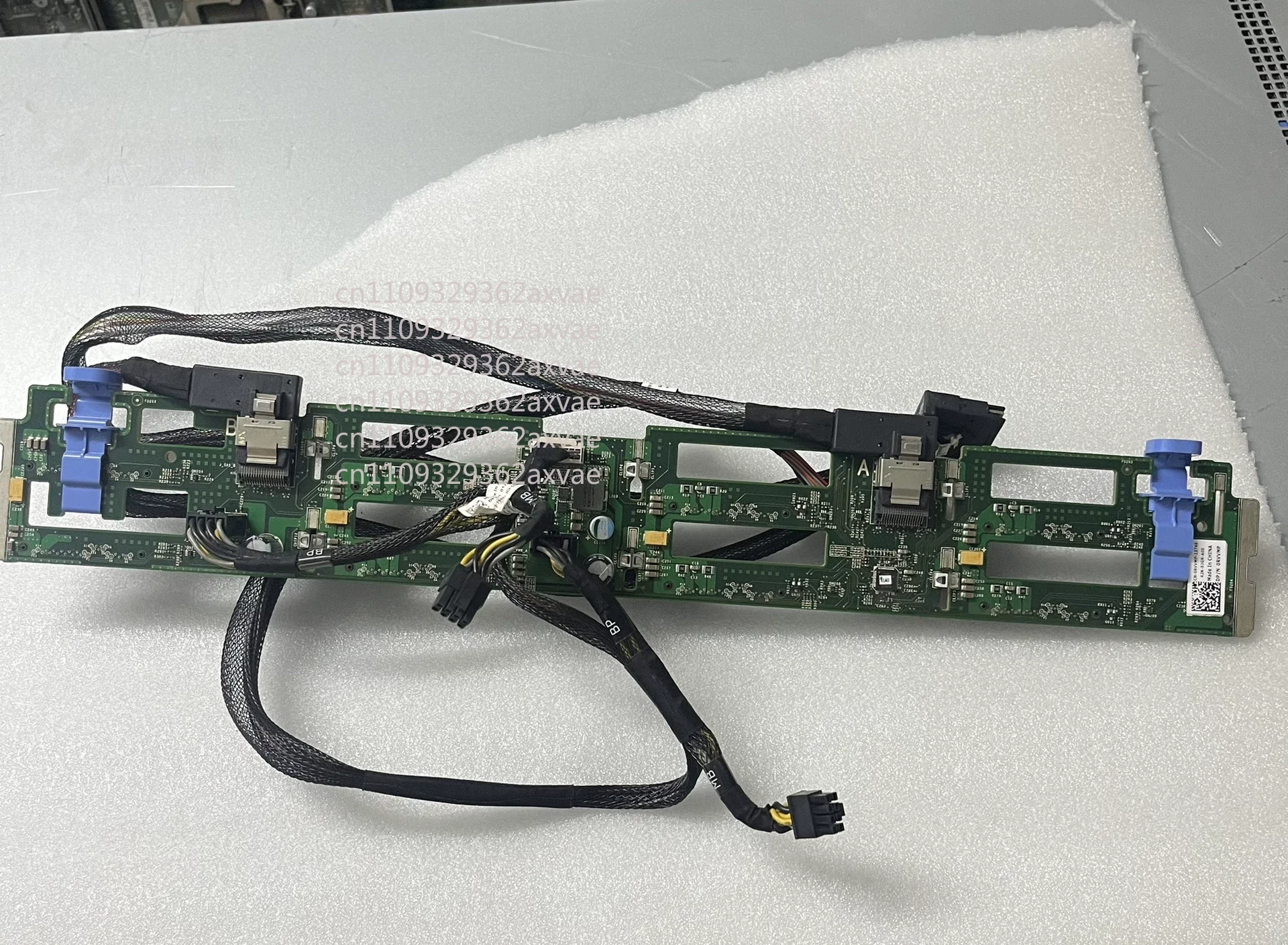 Y4HYG  FOR DELL 8-SLOT 3.5 SAS BACKPLANE FOR PowerEdge R720 0Y4HYG with cable