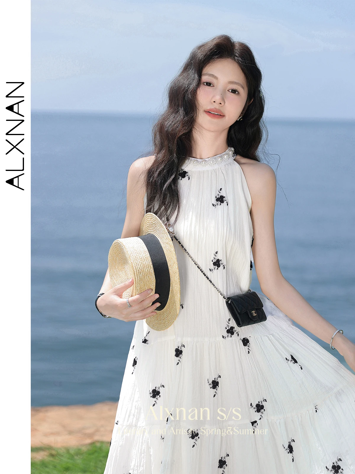 ALXNAN Halter Neck Print Tiered Dress Women 2024 Summer New O-Neck Sleeveless Midi A-line Lace-up Gentle Dresses Female L36508