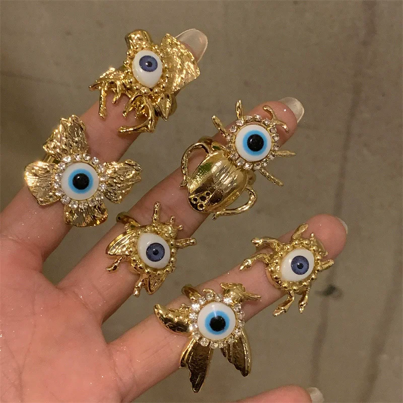 HangZhi Exaggerated Devil\'s Eye Insect Ring Butterfly Beetle Animal Copper Metal Chunky Punk Charms Jewelry for Women