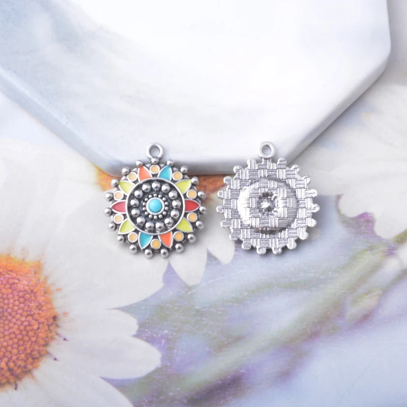 12 Stück/Set Antike Silberfarbene Sonnenblumen-Emaille Kleine Damen-Anhänger Legierung Ohranhänger DIY Bohemian-Stil Schmuck Ohrring-Komponenten – Detail 7