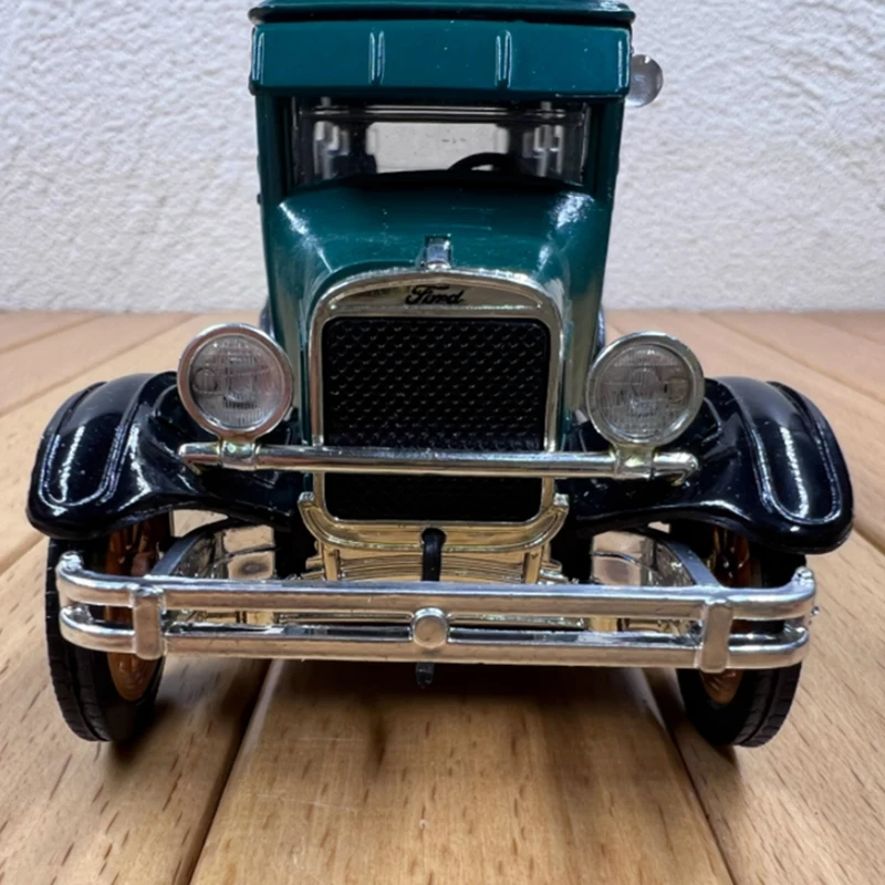 لديك عيوب 1926 نموذج سيارة كلاسيكي عتيق مصنوع من خليط معدني مجموعة كلاسيكية للبالغين عرض ثابت عيوب الطلاء