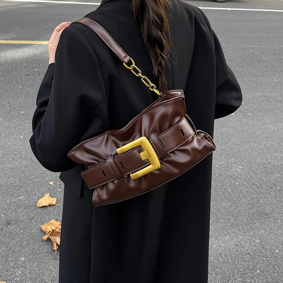 

2025 Women's Retro Soft Leather Underarm Bag Folded Square Buckle Pure Color Versatile Niche High-End Single Shoulder Bag