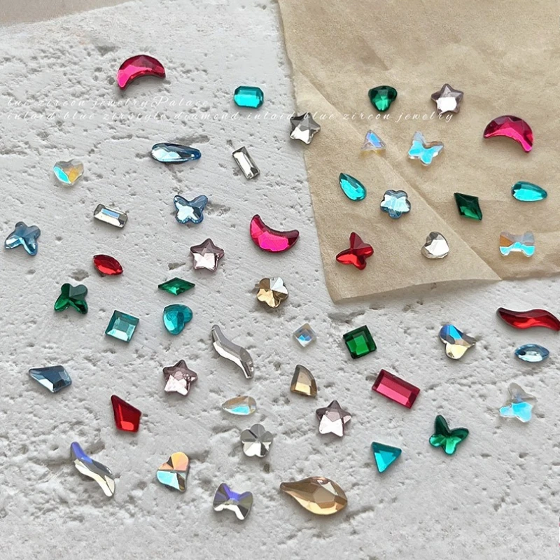 Glitter Fiore Luna Farfalla Stella Cuore Cristallo Lucido Strass Bowknot Fiocchi di neve di Natale Accessori per nail art Decorazioni