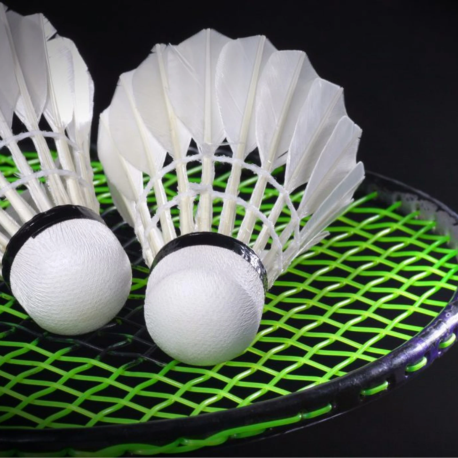 

Thick Durable Badminton Racket String 1 Roll Long Nylon Replacement For Racquet High Accuracy Resistant To Break Easy Cut Bright